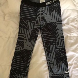 Nike Dri-fit Tribal crop leggings